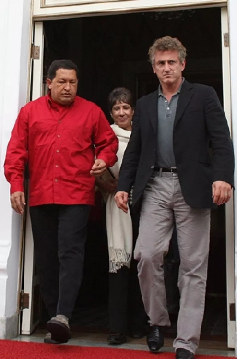 El polémico mandatario dijo que el actor salió en su defensa al decir que la prensa estadounidense difunde mentiras del líder venezolano.