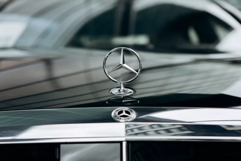 Logo de Mercedes Benz