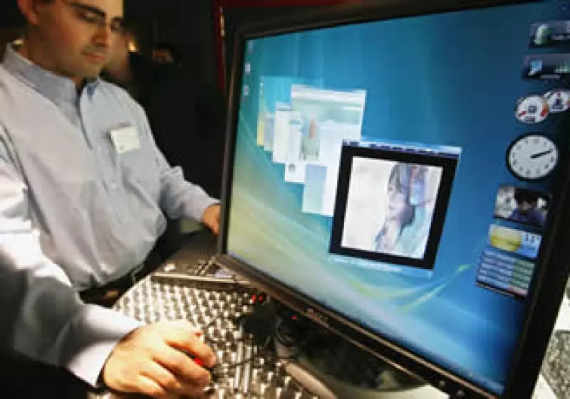 La versión gratuita de Office podría afectar las ventas de su división más rentable. (Foto: AP)