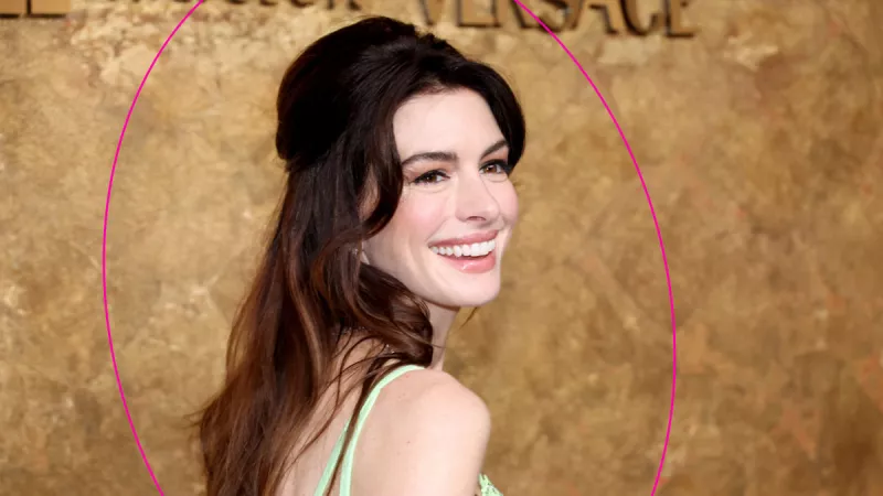 Anne Hathaway recuerda que le advirtieron que a los 35 años, su carrera iría en declive. 