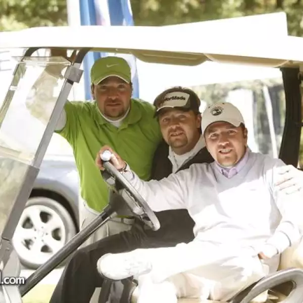 Cheque,Arturo Gutiérrez,Luis Gutiérrez