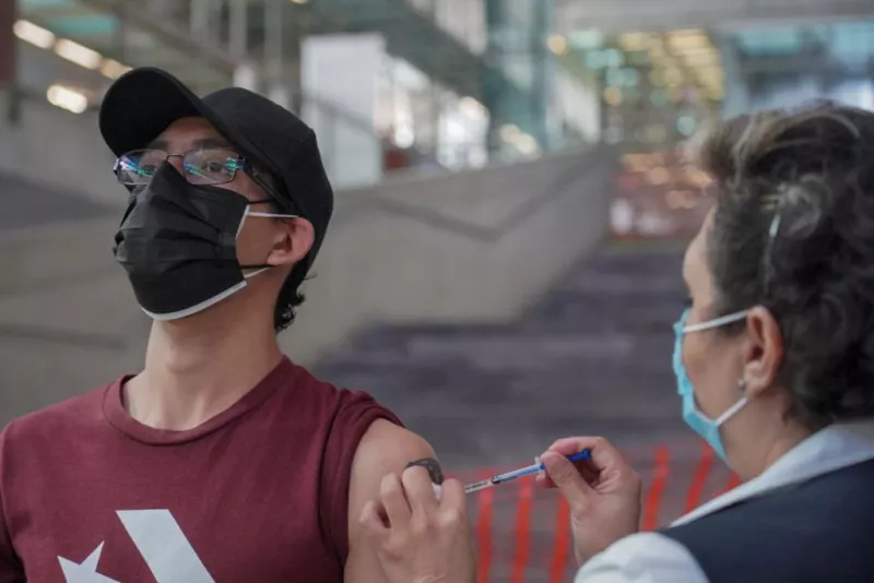 Vacunación 30 a 39 años AstraZeneca 