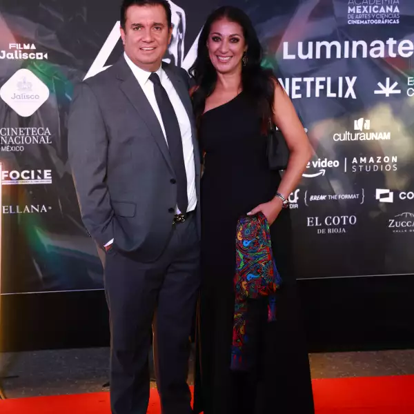 Roberto Arechederra y Lorena Mora 