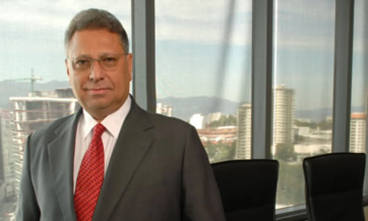 Juan Manuel González conoce a detalle la operación del mayor productor de harina de maíz del mundo. (Foto: Cortesía Gruma)