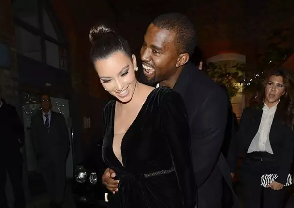 La amistad que existe entre ellos está ayudando a que su relación funcione. El rapero está ansioso por casarse con Kim, pero no podrán hacerlo hasta que ella se divorcie.