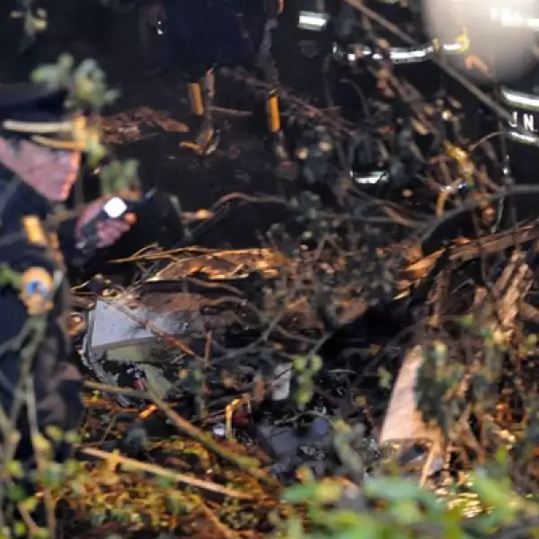 Hasta la mañana de este lunes, en la zona persistía el mal tiempo, mucha neblina y viento, factores que, según los agentes de Protección Civil, contribuyeron al accidente.