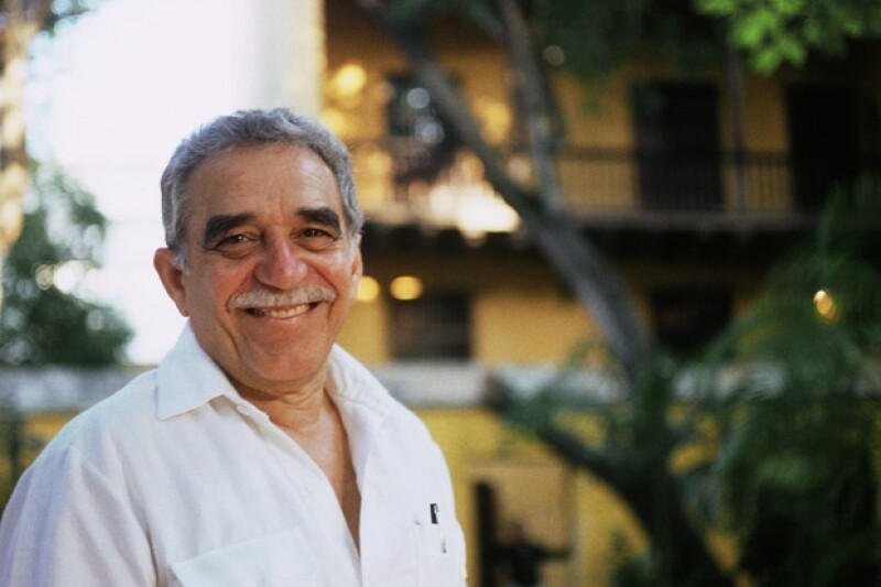 El escritor fue tan querido por la gente que lo leyó y lo conoció, que en su último cumpleaños le llevaron una serenata colectiva hasta las puertas de su casa, provocándole el llanto.