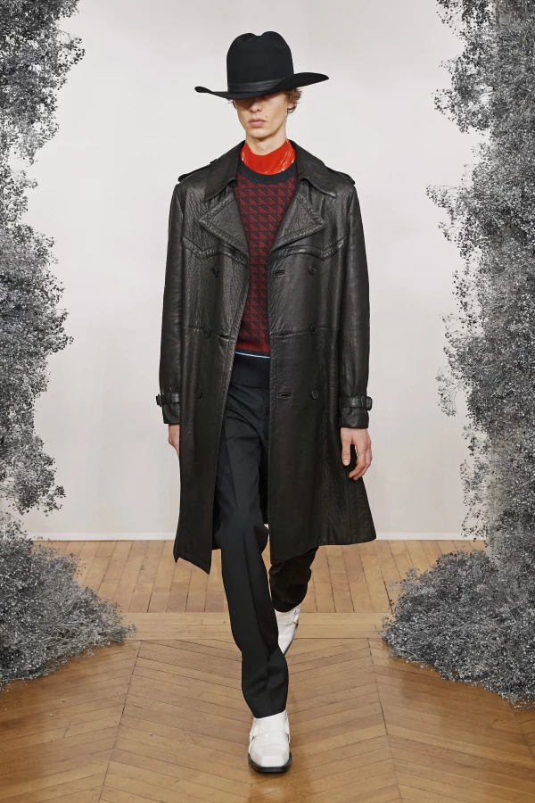 Givenchy m F20.jpg