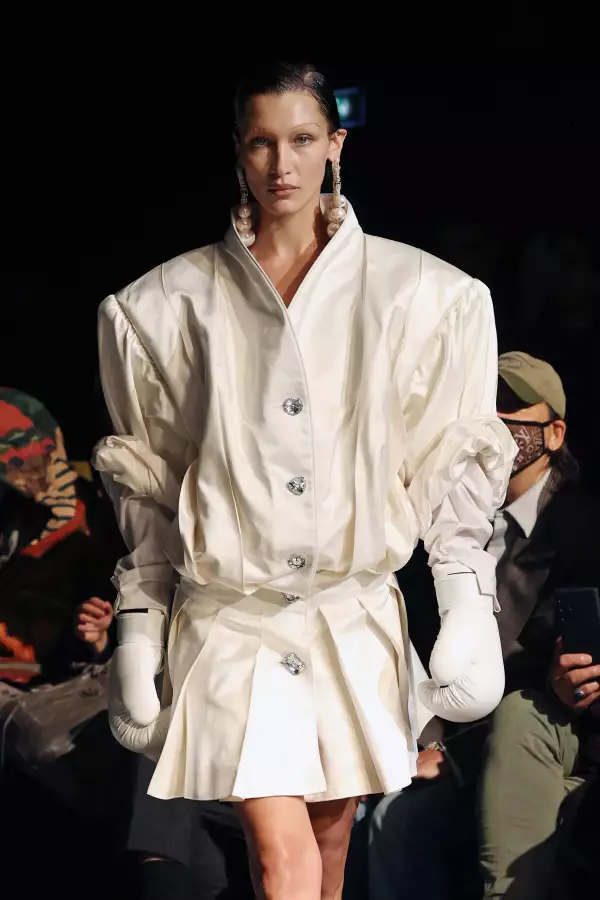 bella-hadid-semana-de-la-moda-de-paris-vivienne-westwood