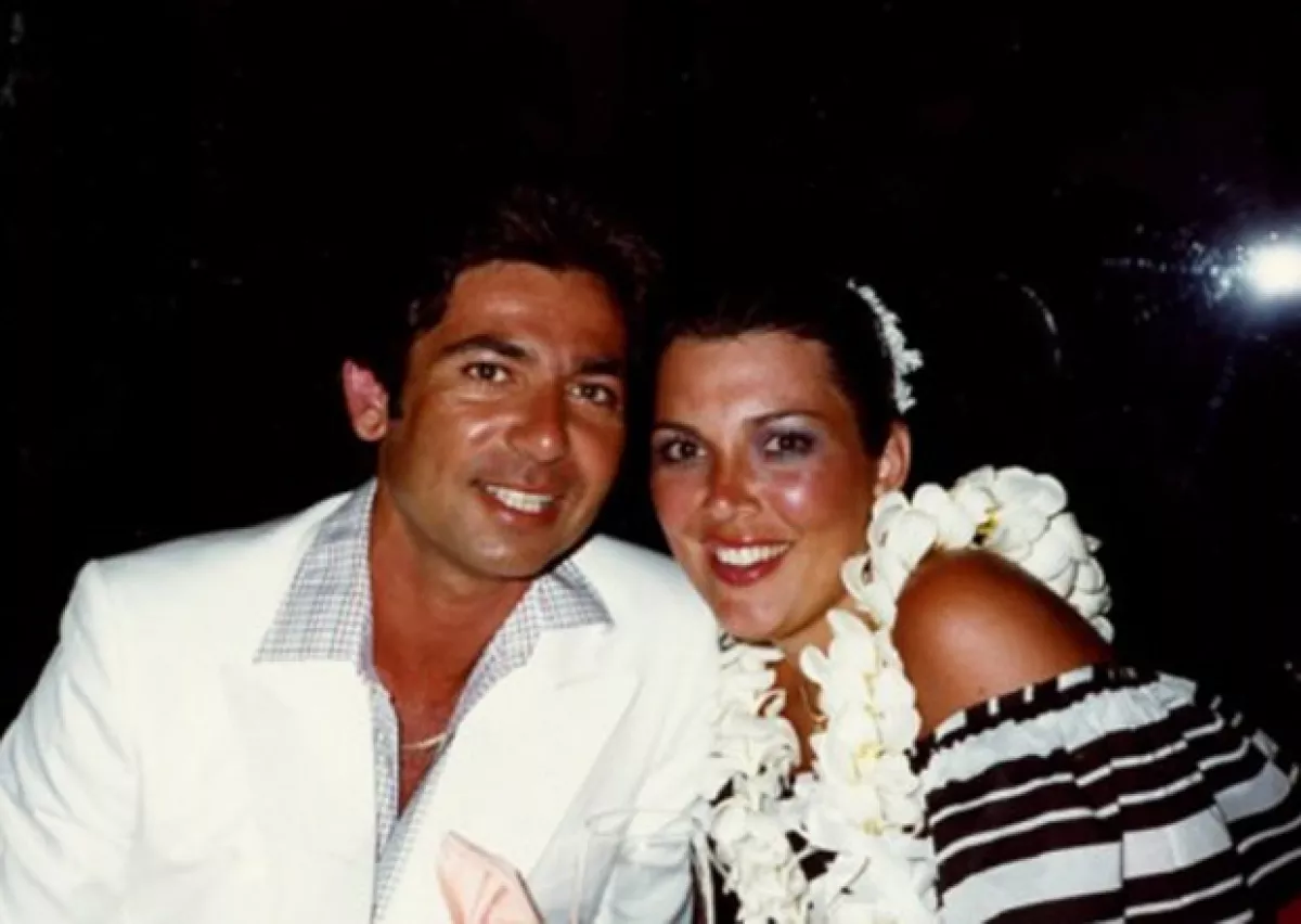 Rob Kardashian y Kris Jenner en su juventud.