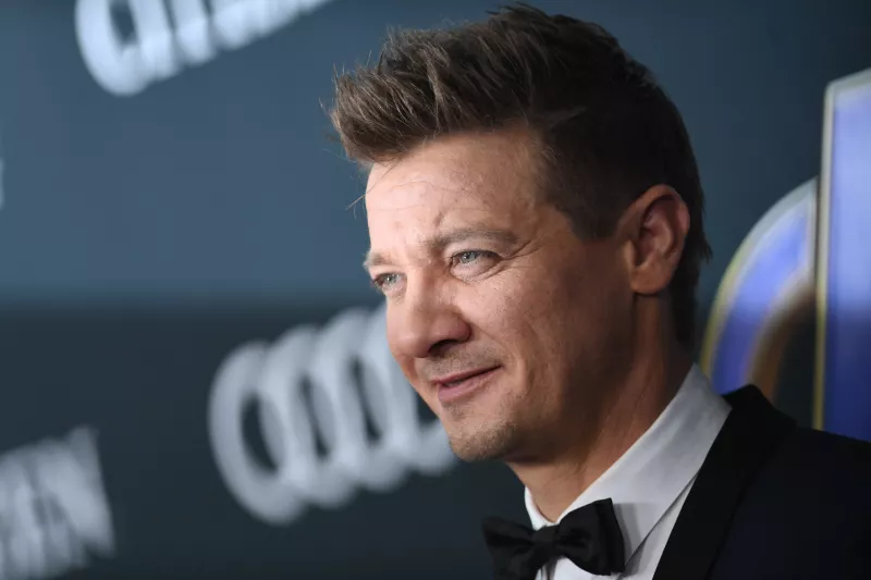 Jeremy-Renner-accidente