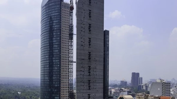 5,000 metros cuadrados de área comercial
