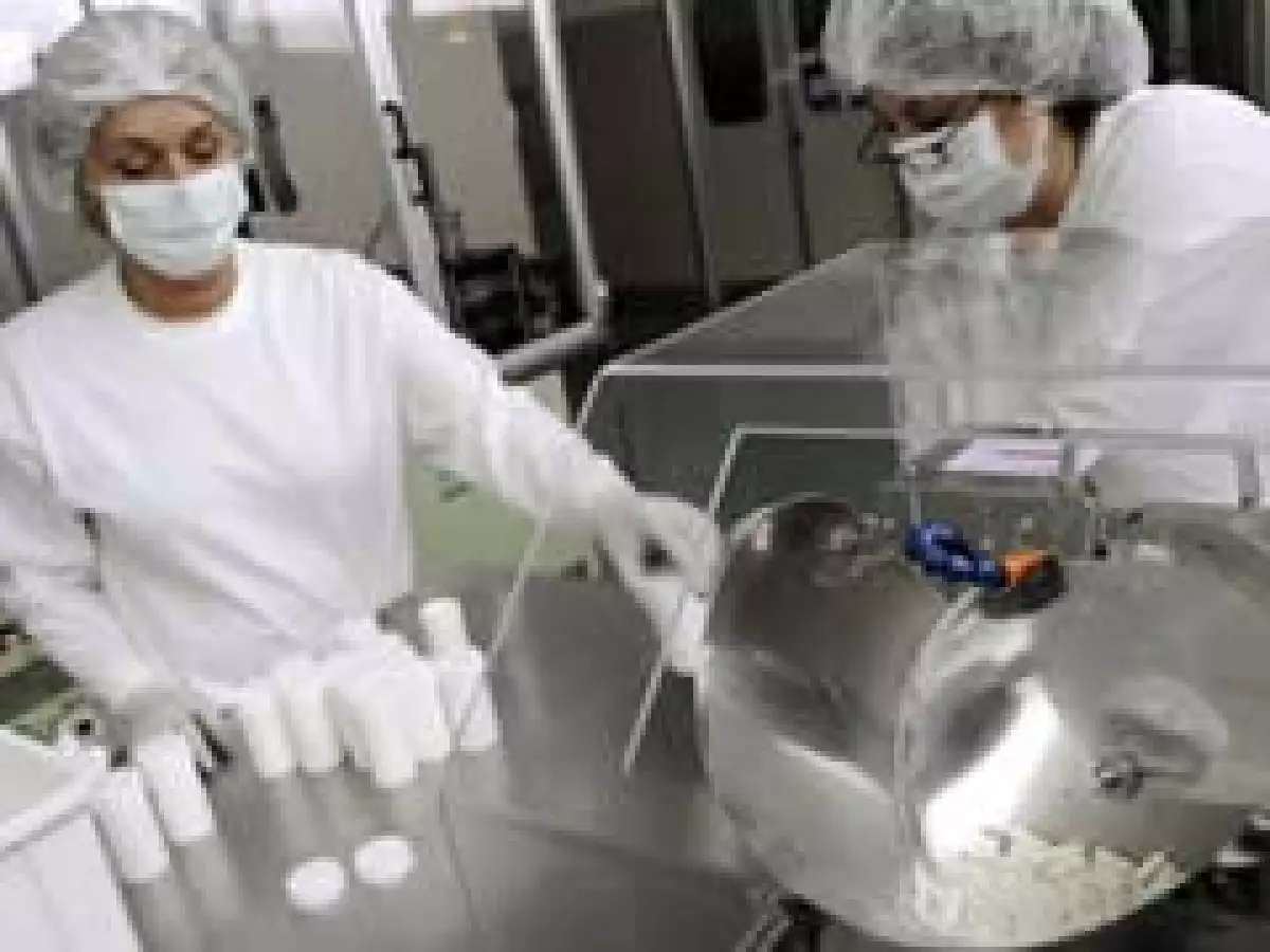 Los científicos trabajan en la creación de una vacuna eficaz contra la nueva cepa de influenza. (Foto: Reuters)