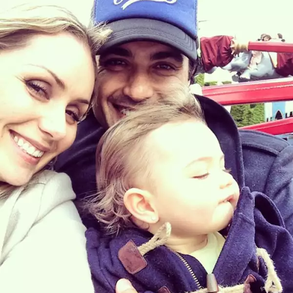 La boda religiosa se realizó el lunes 22 en la Basílica de Guadalupe en privado, pero la familia Camil Balvanera espera a sus invitados el fin de semana para festejar su enlace.