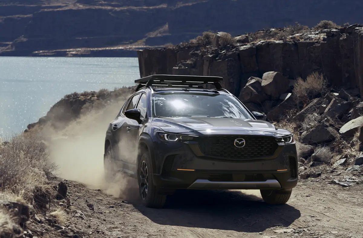 ¿Efectos del superpeso? Mazda baja los precios de SUVs y del Mazda3 en México
