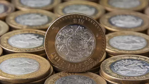 Tus monedas de 10 pesos podrían ser falsas