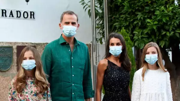 Princesa Leonor, rey Felipe VI, Letizia de España y la infanta Sofía