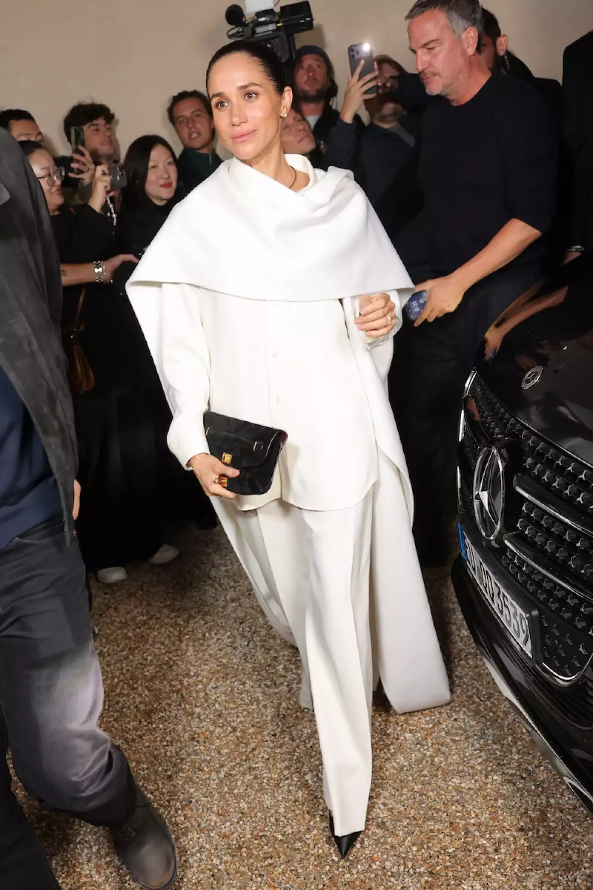 Meghan Markle duquesa de Sussex en el desfile de Balenciaga en Paris Fashion Week