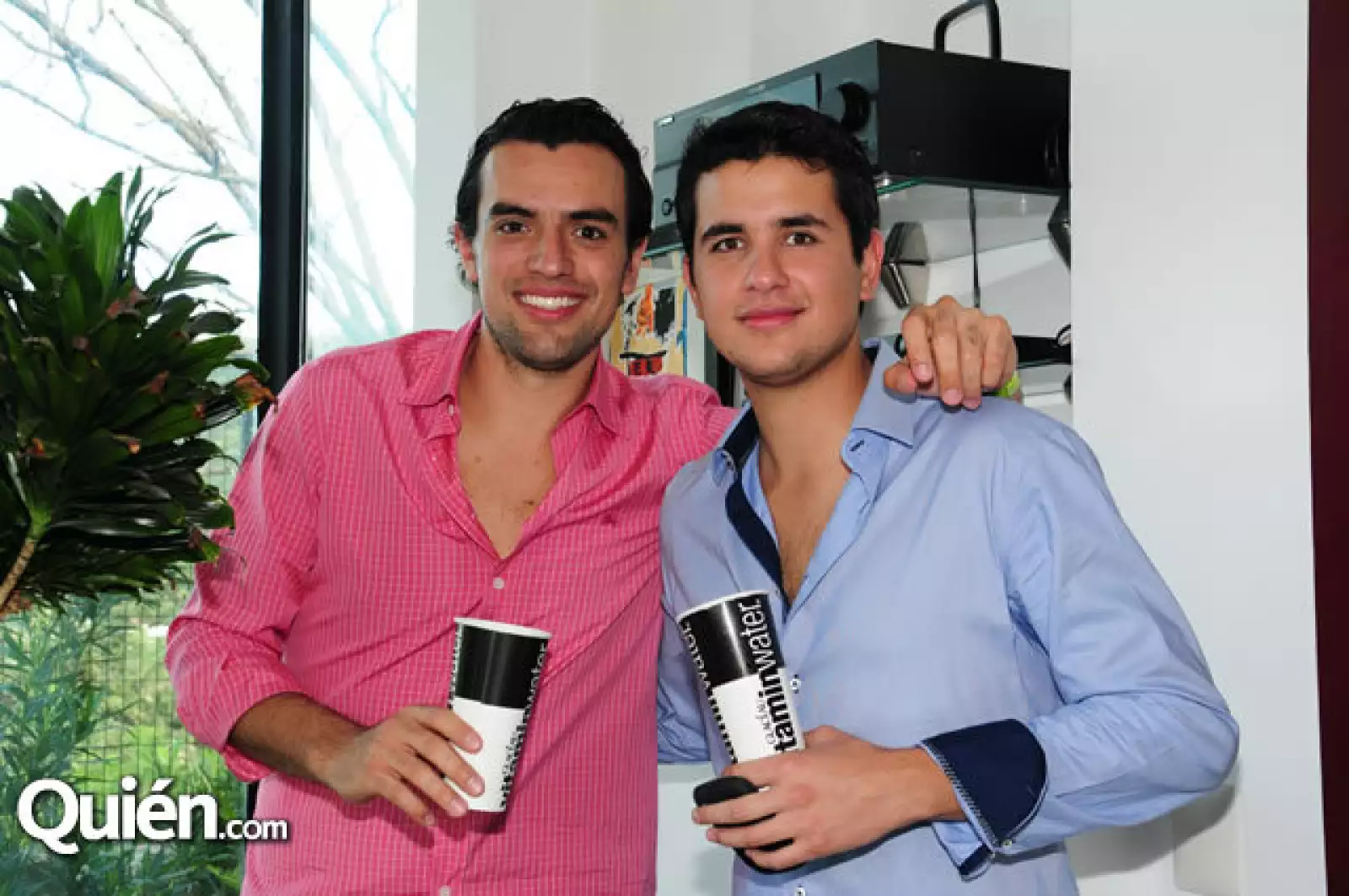 Lalo Guerrero,Alejandro Ron