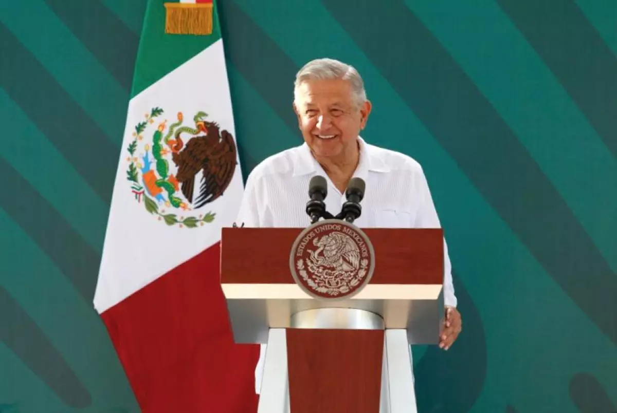 AMLO-conferencia2005.jpeg