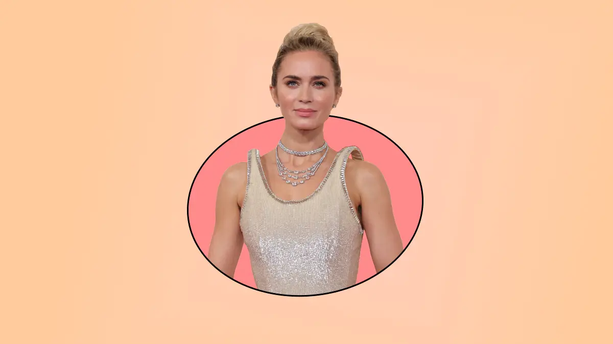 Emily Blunt tiene la mejor reacción tras las criticas por sus hombros flotantes 