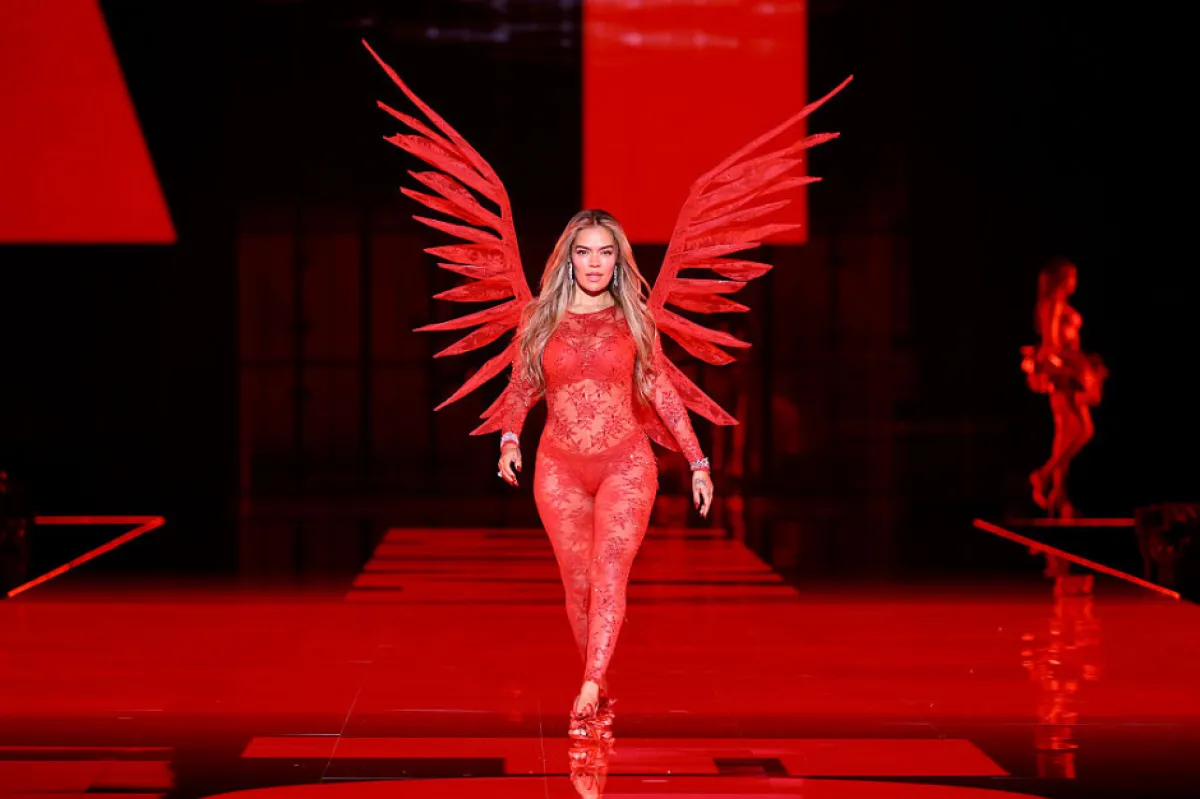 Karol g premio por llevar la música latina al mundo.png
