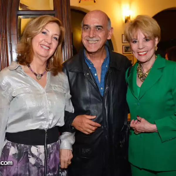 Leticia Narváez,José Noriega y Lucy Aspra.