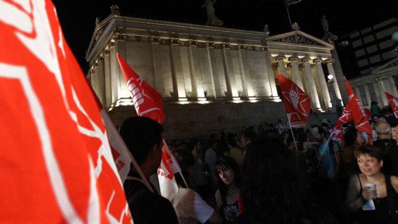 Los partidos políticos tienen puntos de vista muy diferentes sobre qué hacer con los préstamos del rescate que Grecia ha recibido y con las estrictas medidas de austeridad que los gobiernos anteriores aceptaron como condición para obtener los fondos.