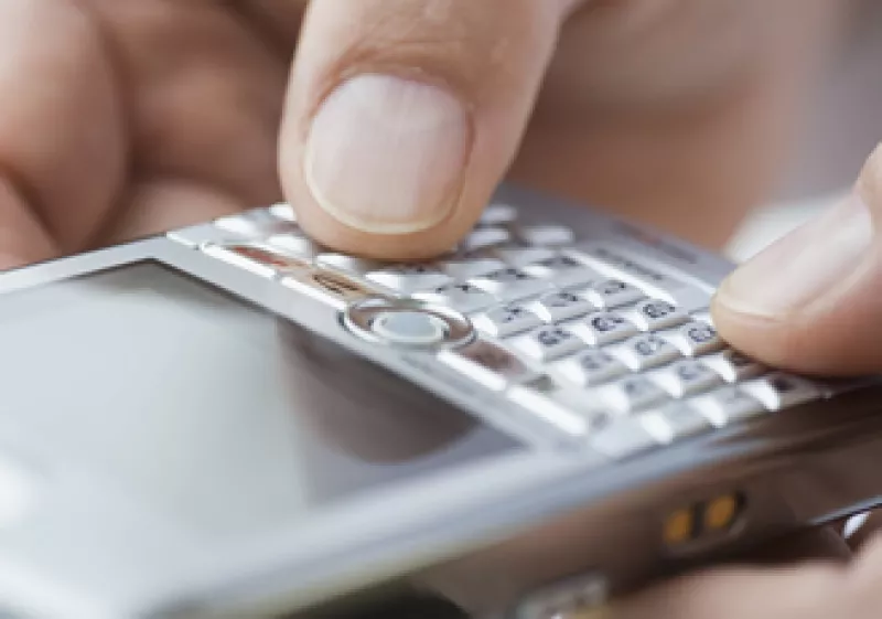 Los compradores en el exterior, especialmente en Asia, ya pueden utilizar sus celulares en las cajas para pagar todo, desde comestibles hasta gasolina. (Foto: Photos to go)