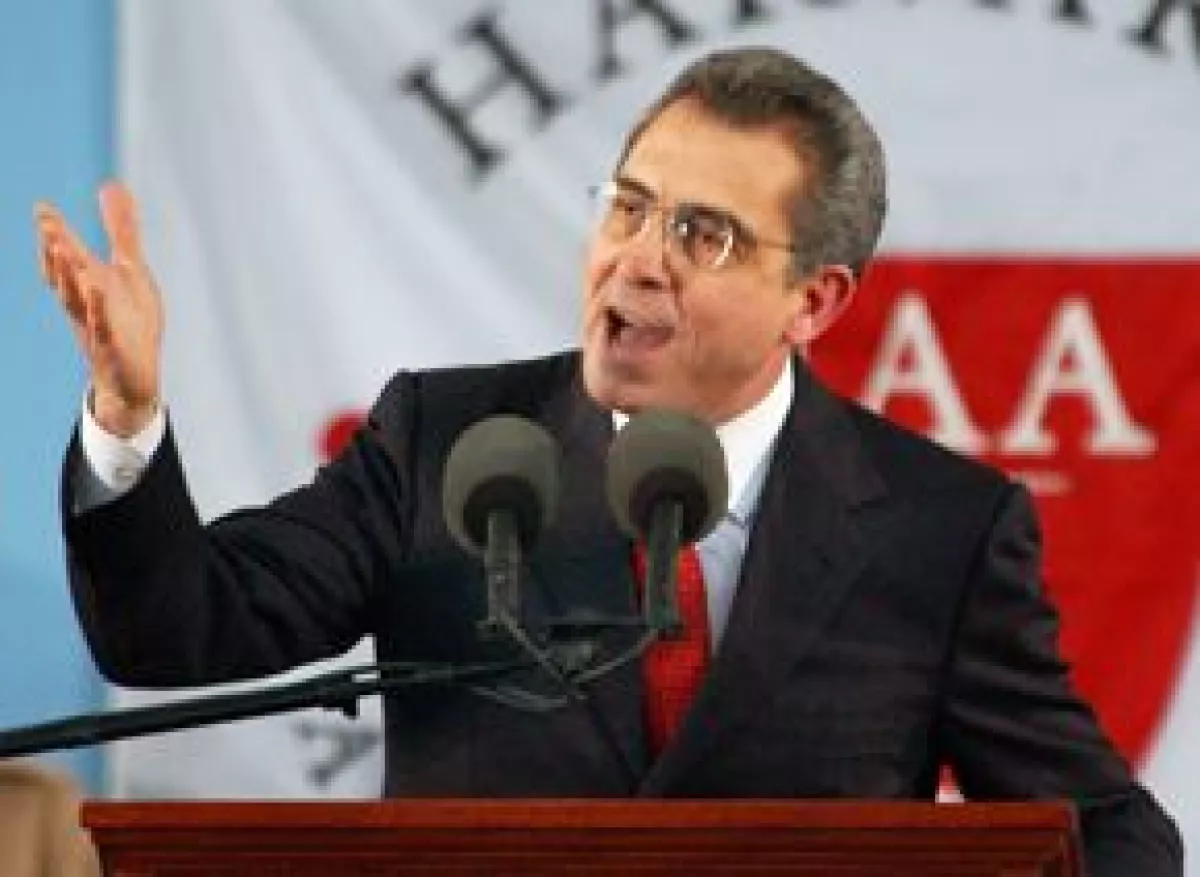 Ex presidentes de México, Brasil y Colombia, integrantes de la Comisión Latinoamericana sobre Drogas y Democracia, aseguran que la política de represión y criminalización del consumo ha fallado.