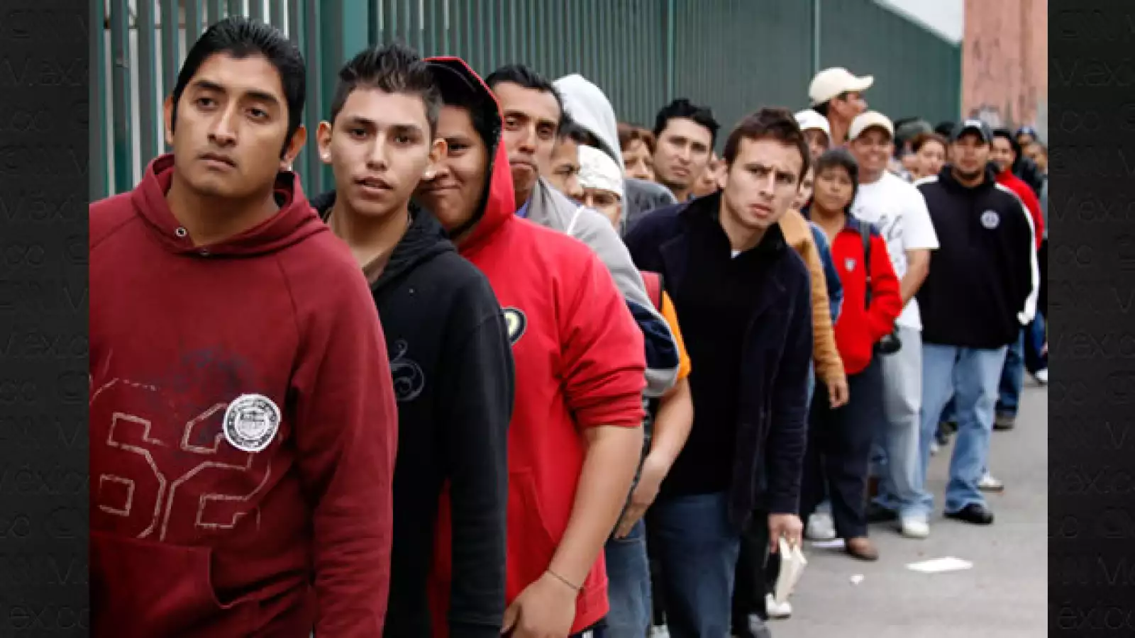 Decentas de personas acudieron al penal de Veracruz para saber los resultados de la audición