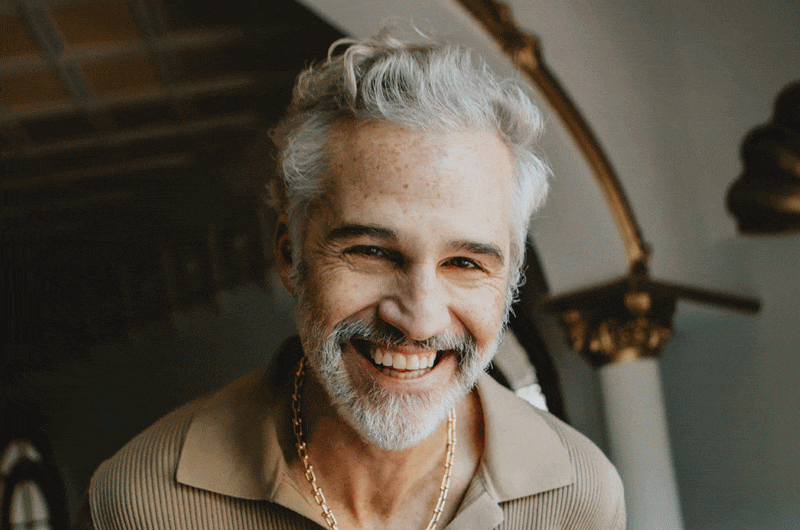 gif con fotos del actor mexicano Juan Pablo Medina en 2024.