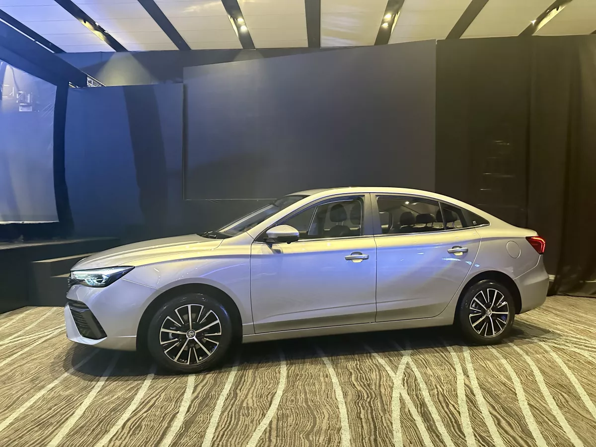 MG Motor lanza facelift del MG5 en México con mejoras en diseño y desempeño 