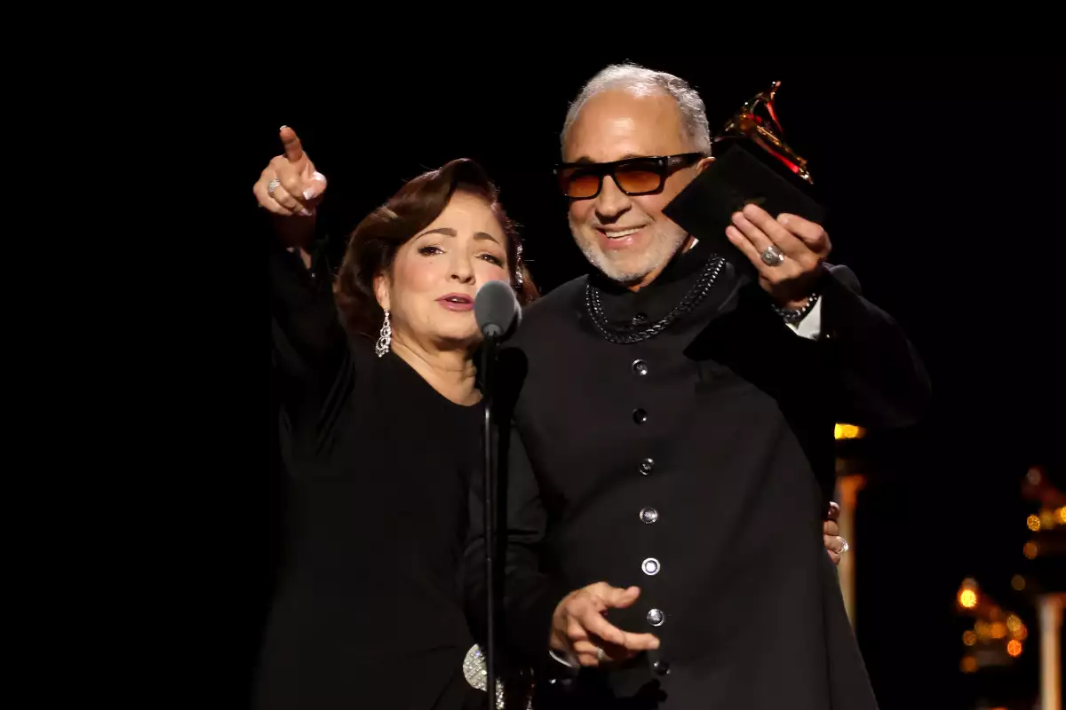 Gloria Estefan habla sobre los inmigrantes en su discurso de aceptación en los Grammys 2026