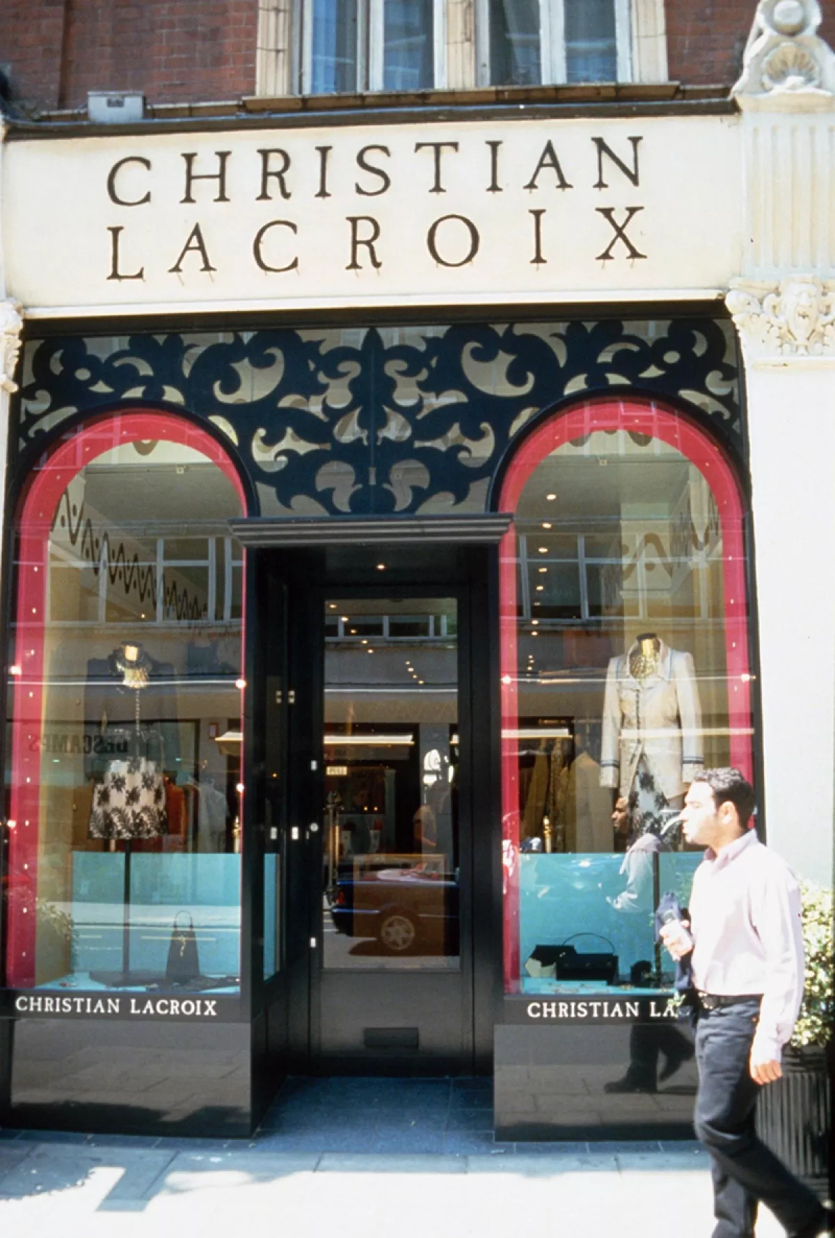 VARIOUS SHOPS LONDON, BRITAIN - 1998