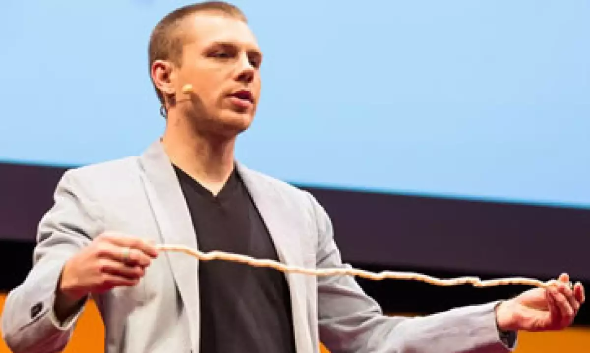 Skylar Tibbits advierte que la mpresión en 4D podría ser la próxima revolución industrial. (Foto: Cortesía MIT)