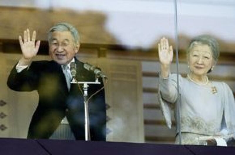 Akihito y Michiko se casaron un 10 de abril de 1959, en una ceremonia tradicional seguida por un paseo en carruaje.