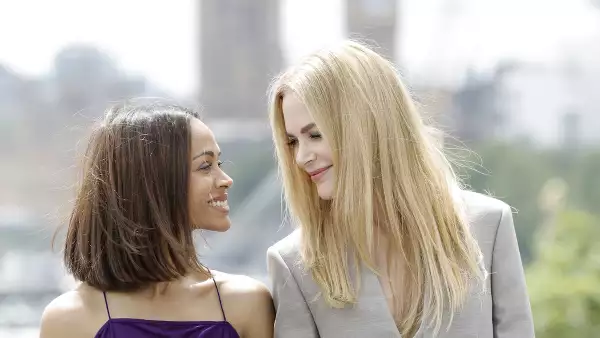 Soe Saldaña y Nicole Kidman.