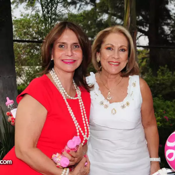 Vicky Hernández y Gloria Ramírez