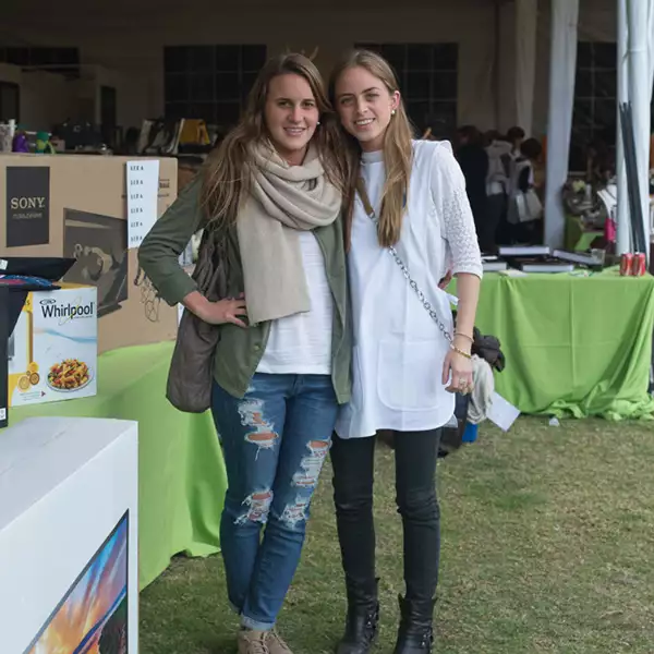 Mariana Gil y Martha Cobian