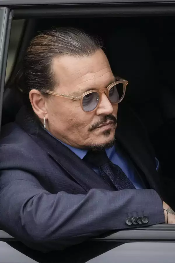 Johnny Depp se burla de Amber Heard por querer anular veredicto