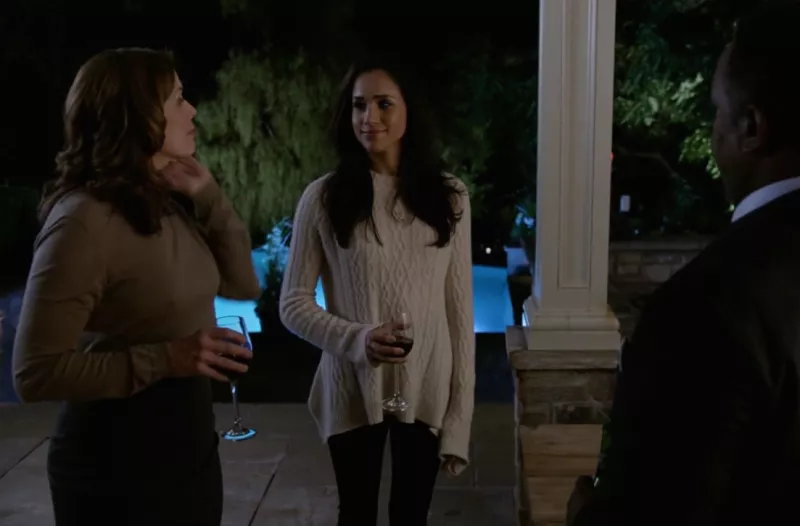 meghan-markle-suits-cream-sweater.jpg