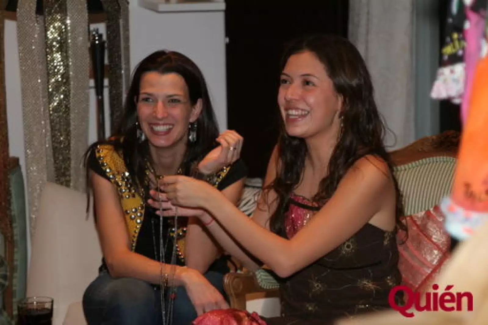 Maggie Zaga, Valeria Castro