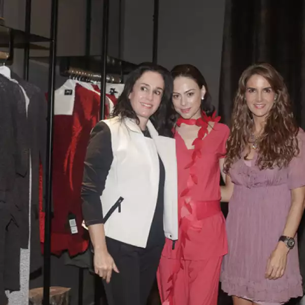 Gabriela Mercado,Lourdes Villanueva y Regina Fernández