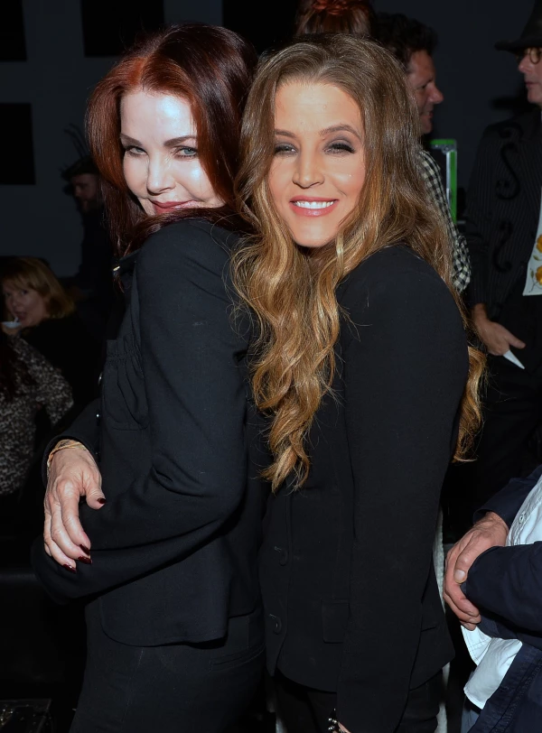 Priscilla y Lisa Marie Presley