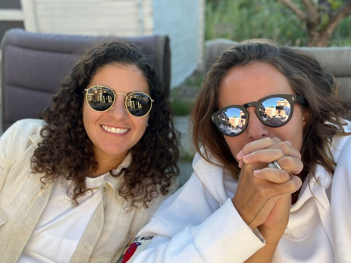 Saskia Niño de Rivera y Mariel Duayhe se comprometen