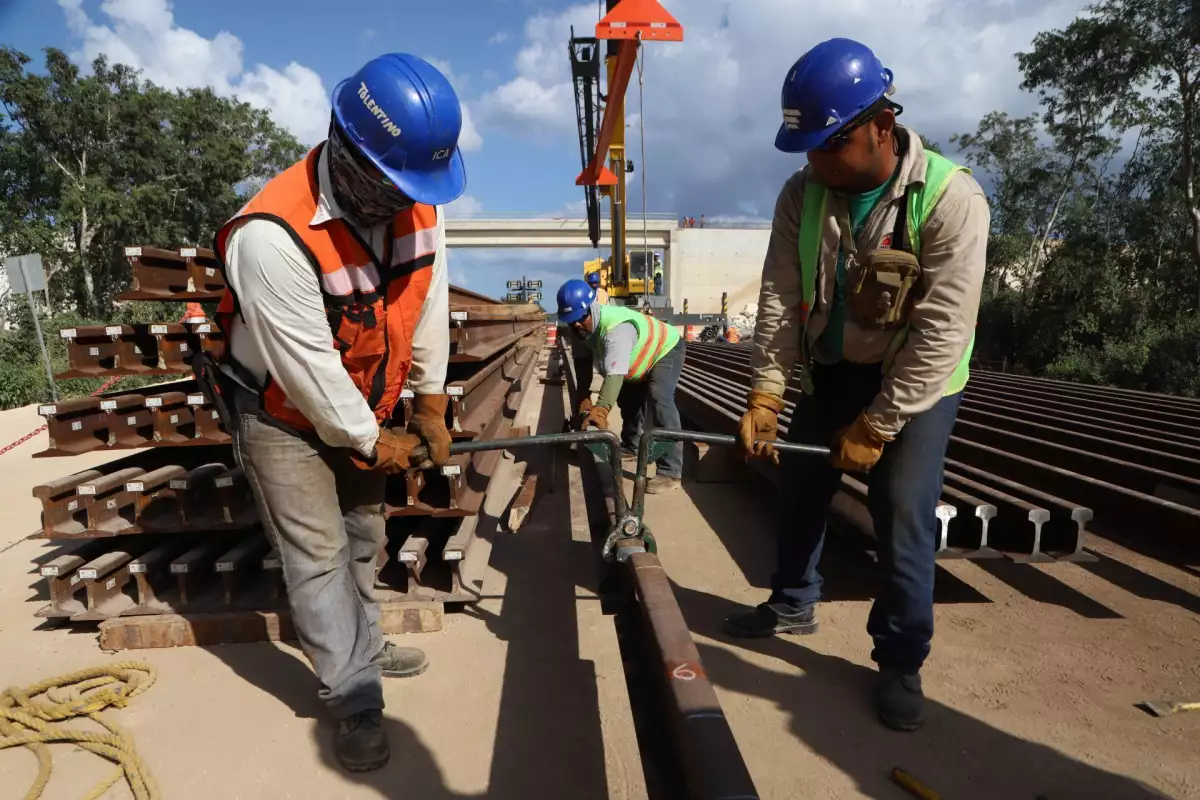 AVANCES DEL TRAMO 4 DEL TREN MAYA en construcción