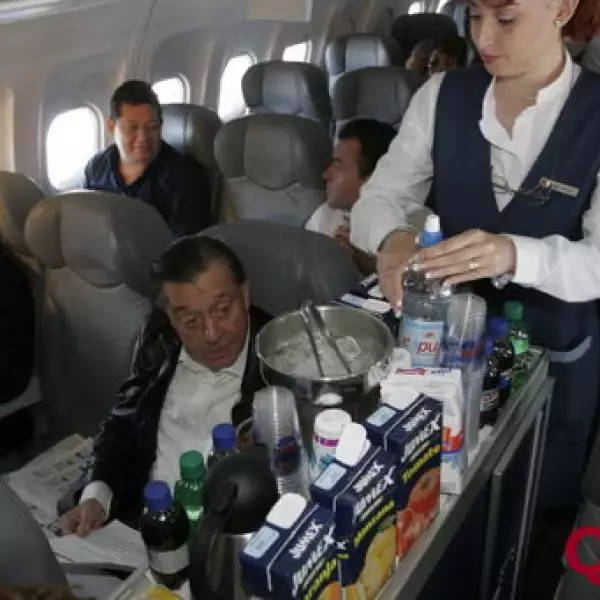 Sobrecargo de Interjet