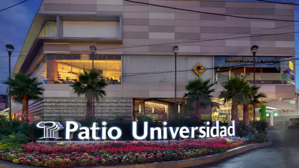 Patio Universidad