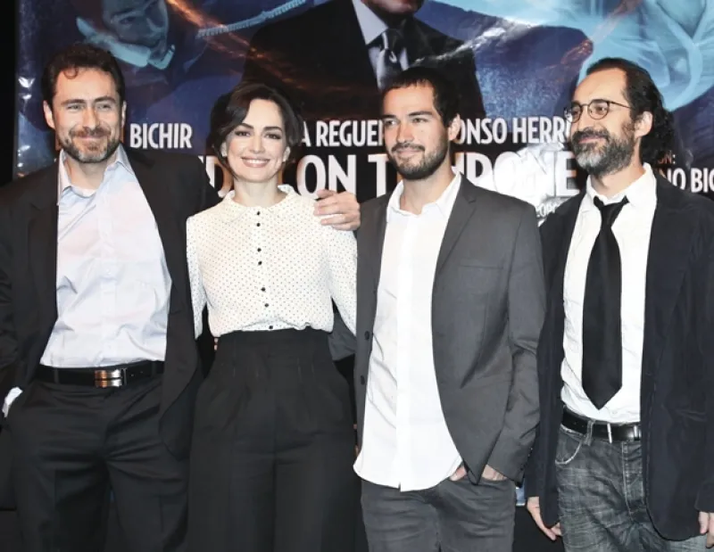 El actor, quien comparte créditos con Bichir en la puesta en escena "Nadando con tiburones", nos habló de la gran noticia que le pareció su nominación al Oscar.
